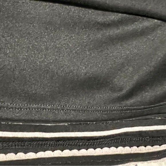 Black, short sleeved dress with front, cream scalloped horizontal stripes. XL - Picture 4 of 5